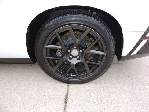 Used 2016 Dodge Challenger R/T Scat Pack image 20