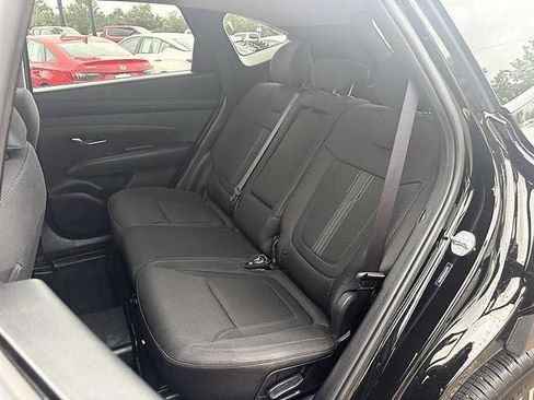 Used 2025 Hyundai Tucson SEL FWD image 41
