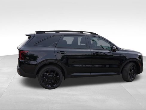 Certified 2025 Kia Sorento X-Line EX AWD/4WD image 2