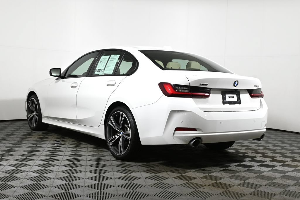 Certified 2023 BMW 330i xDrive Sedan w/ Driving Assistance Package AWD/4WD image 5