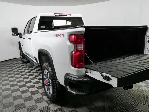 Used 2024 Chevrolet Silverado 2500 Custom w/ Custom Value Package AWD/4WD image 29