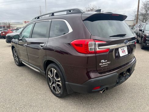Used 2023 Subaru Ascent Touring image 5