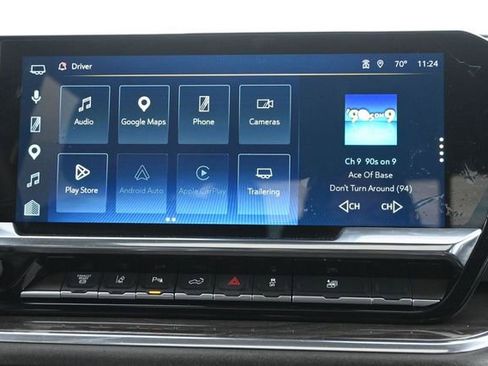 Used 2025 Chevrolet Silverado 2500 LTZ w/ LTZ Convenience Package AWD/4WD image 12