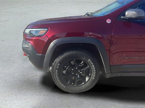 Used 2021 Jeep Cherokee Trailhawk w/ Premium Leather Package image 9