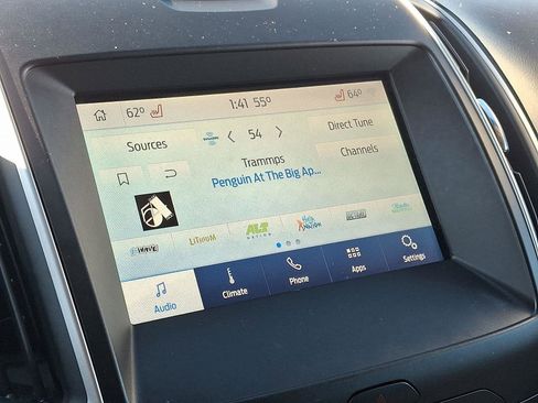 Used 2020 Ford Edge SEL image 17