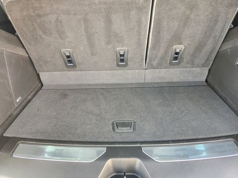 Used 2022 Cadillac Escalade Sport Platinum image 31