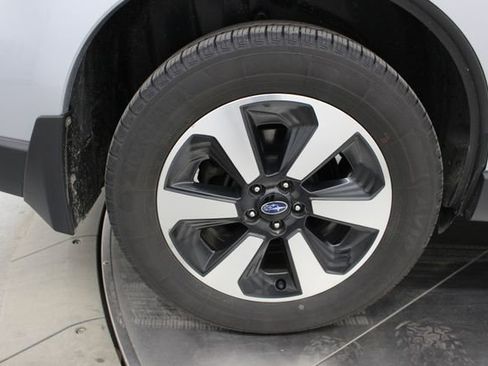 Used 2018 Subaru Forester 2.5i w/ Alloy Wheel Package AWD/4WD image 41