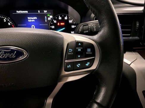 Certified 2023 Ford Explorer XLT w/ Equipment Group 202A AWD/4WD image 18
