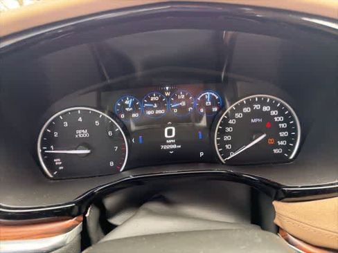 Used 2017 Cadillac XT5 Platinum image 26