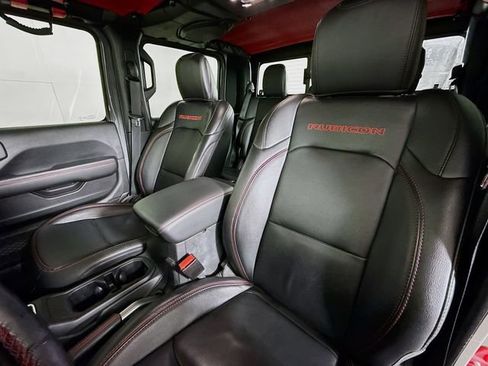 Used 2022 Jeep Gladiator Rubicon w/ Cold Weather Group image 22