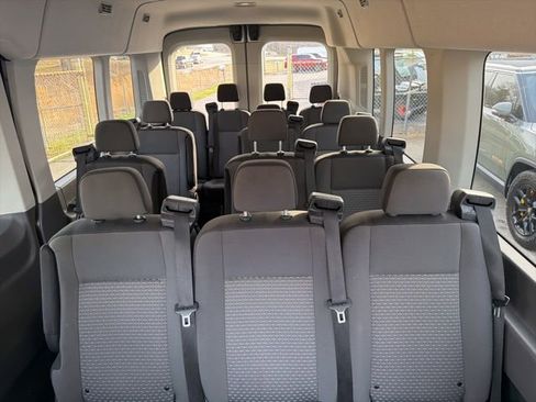Used 2024 Ford Transit 350 XLT image 31