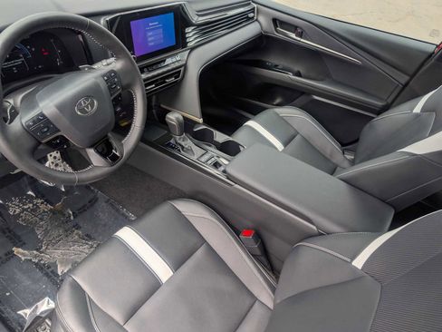 Certified 2025 Toyota Camry SE w/ Convenience Package image 21