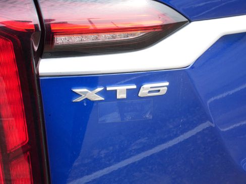 Used 2023 Cadillac XT6 Premium Luxury image 22