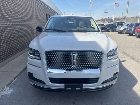 Used 2023 Lincoln Navigator L Reserve image 2