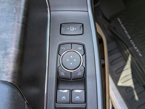 New 2026 Ford F250 Lariat w/ Lariat Premium Package image 15