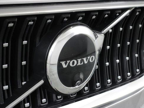 Certified 2025 Volvo V60 B5 Cross Country Plus AWD/4WD image 27