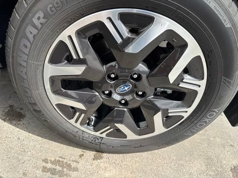 Used 2026 Subaru Forester Premium w/ Base/Premium Package AWD/4WD image 9