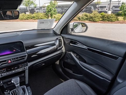 Used 2026 Kia Seltos S FWD image 29