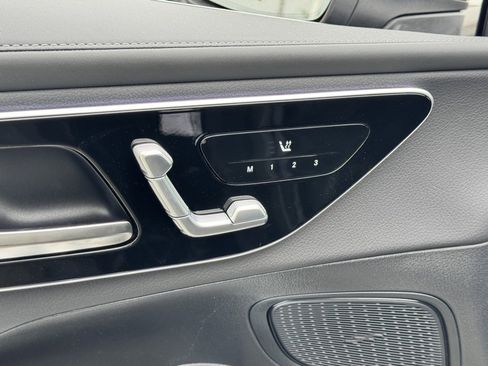 New 2025 Mercedes-Benz GLC 350e 4MATIC image 18