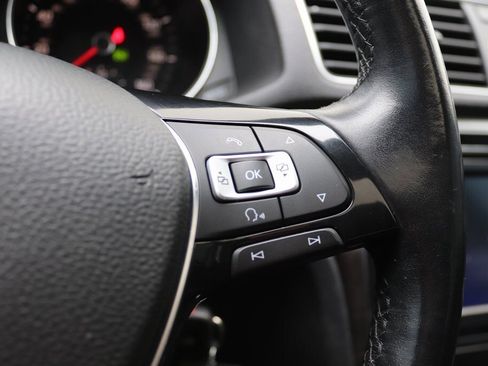 Used 2016 Volkswagen Passat 1.8T SE image 6