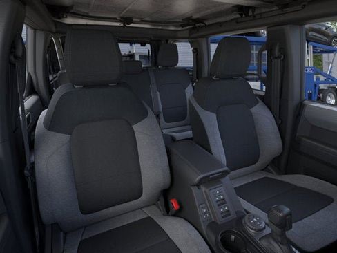 New 2025 Ford Bronco Base image 10