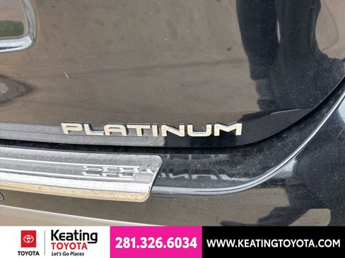Certified 2025 Toyota Highlander Platinum AWD/4WD image 13