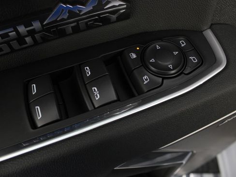 New 2026 Chevrolet Silverado 1500 High Country w/ High Country Premium Package AWD/4WD image 18