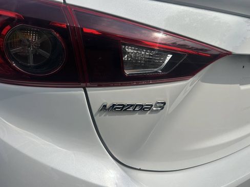 Used 2016 MAZDA MAZDA3 i Grand Touring FWD image 8
