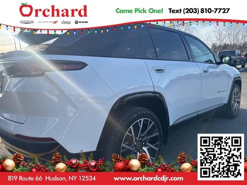 Used 2025 Jeep Wagoneer S Limited image 3