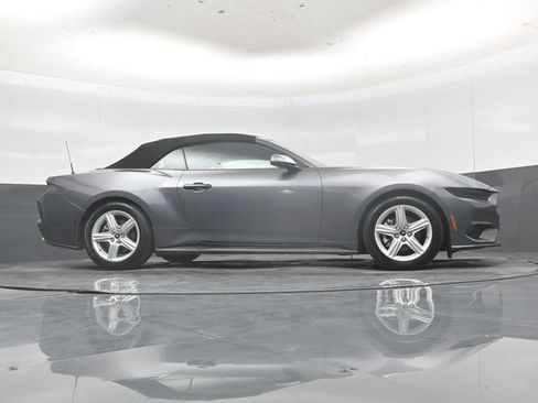 Used 2026 Ford Mustang Premium RWD image 45