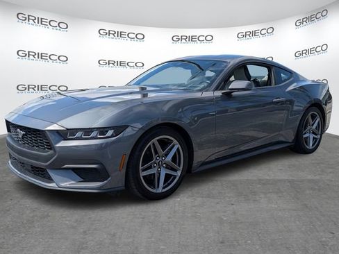 Used 2024 Ford Mustang Premium image 3