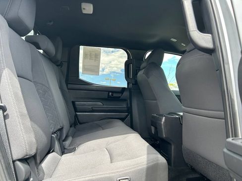Used 2025 Toyota Tacoma SR5 AWD/4WD image 26