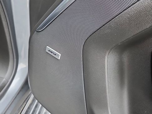 Used 2021 GMC Yukon XL Denali w/ Denali Premium Package image 26