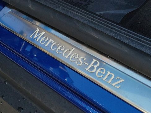 Certified 2023 Mercedes-Benz GLC 300 image 31