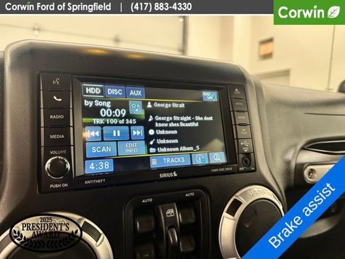 Used 2013 Jeep Wrangler Unlimited Sahara w/ Connectivity Group AWD/4WD image 22
