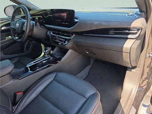 Used 2025 Buick Envista Avenir image 15