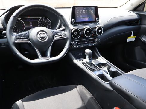 Used 2024 Nissan Sentra SV w/ All-Weather Package FWD image 4