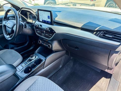 Used 2022 Ford Escape SE w/ SE Sport Appearance Package FWD image 38