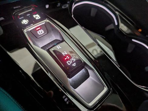 Certified 2025 Audi Q5 Premium Plus w/ Premium Plus AWD/4WD image 17