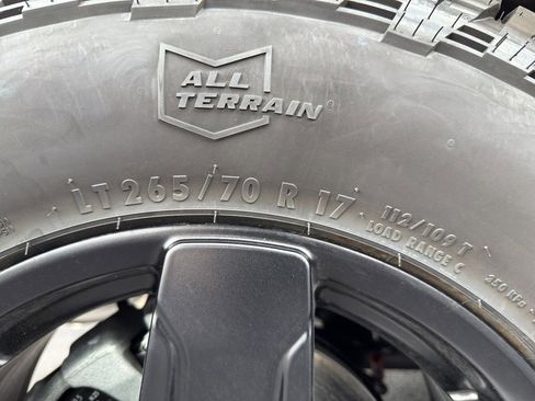 New 2025 Ford Bronco Outer Banks w/ Black Appearance Package image 10