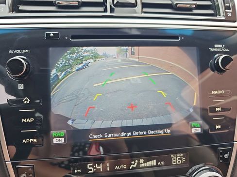 Used 2018 Subaru Outback 3.6R Touring w/ Popular Package #3 AWD/4WD image 23