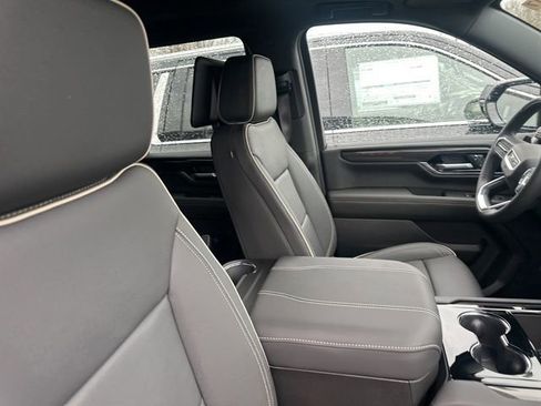 New 2026 GMC Yukon Elevation w/ Elevation Premium Package image 17
