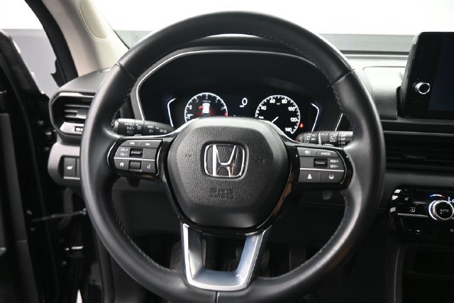 Used 2023 Honda Pilot EX-L image 6