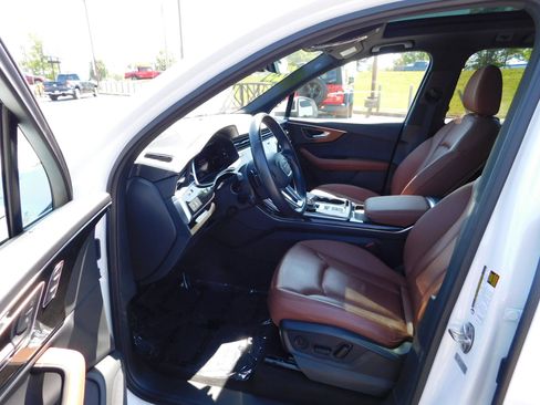 Used 2023 Audi Q7 2.0T Premium w/ Convenience Package AWD/4WD image 18