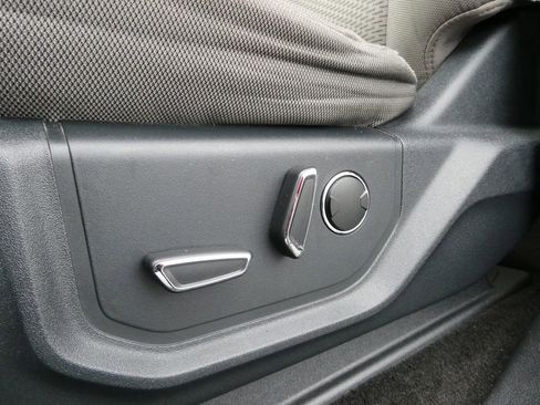 Used 2015 Ford F150 XLT w/ Equipment Group 302A Luxury image 23