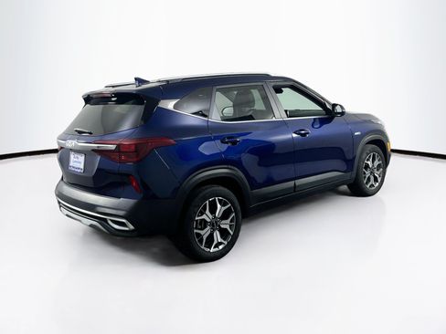 Used 2023 Kia Seltos EX AWD/4WD image 5