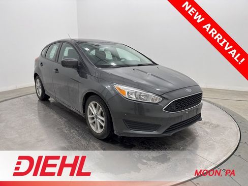 Used 2018 Ford Focus SE image 1