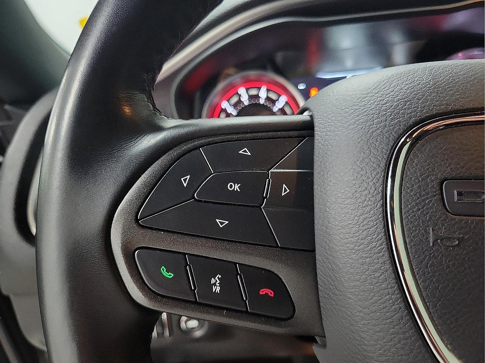 Used 2022 Dodge Challenger SXT RWD image 20