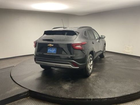 New 2026 Chevrolet Trax LT image 7