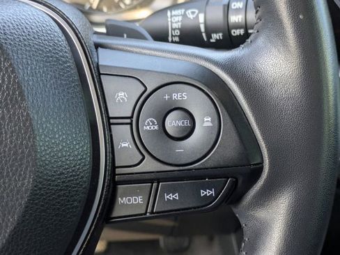 Certified 2024 Toyota Corolla SE image 19